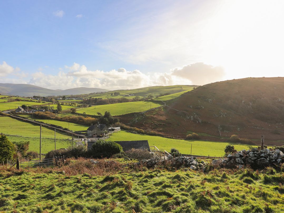 Bryn Y Mor
