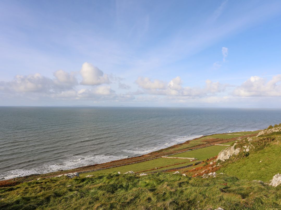 Bryn Y Mor