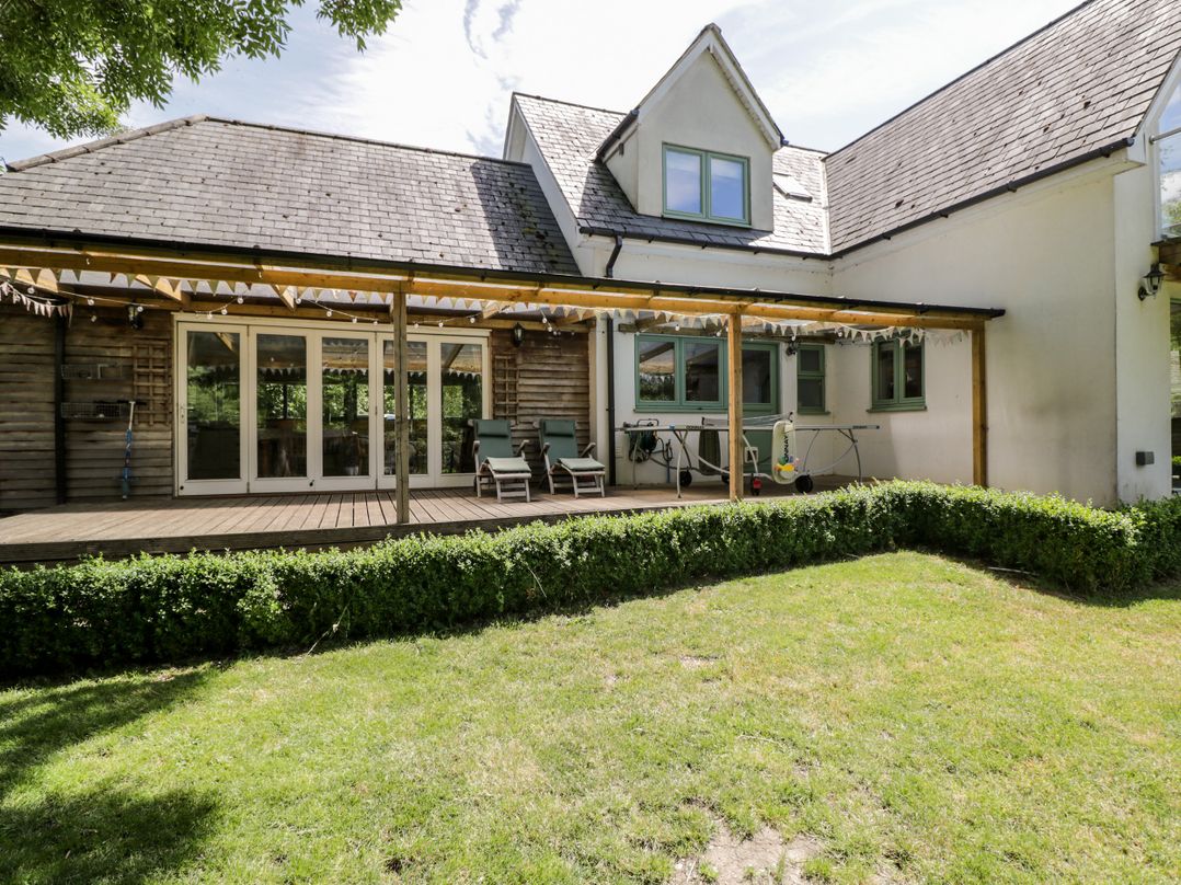 Innisfallen House