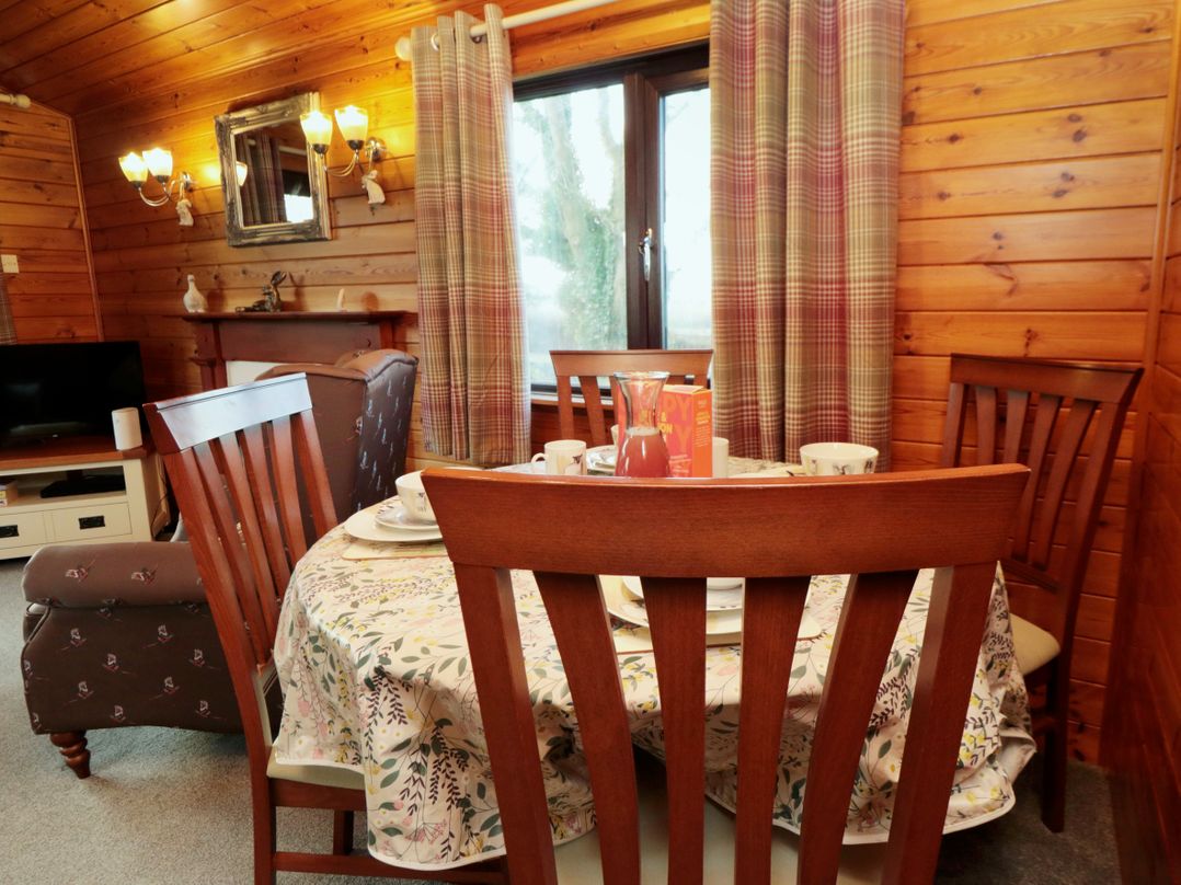 Holly Lodge