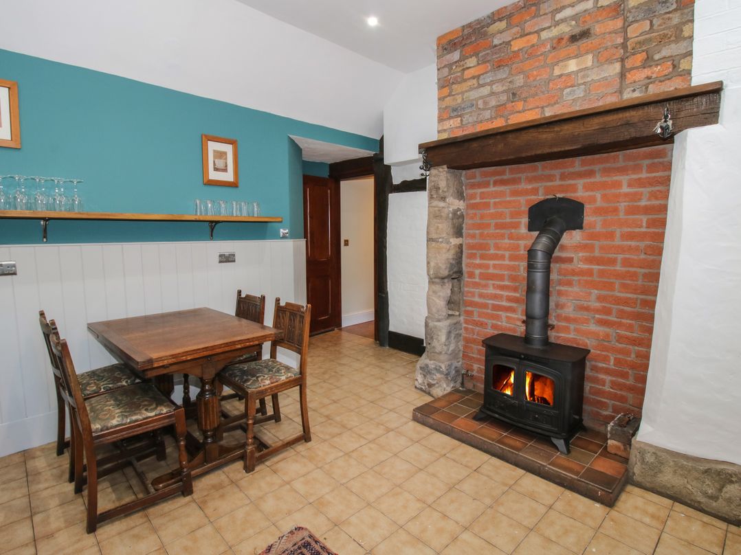 34 The Wharfage