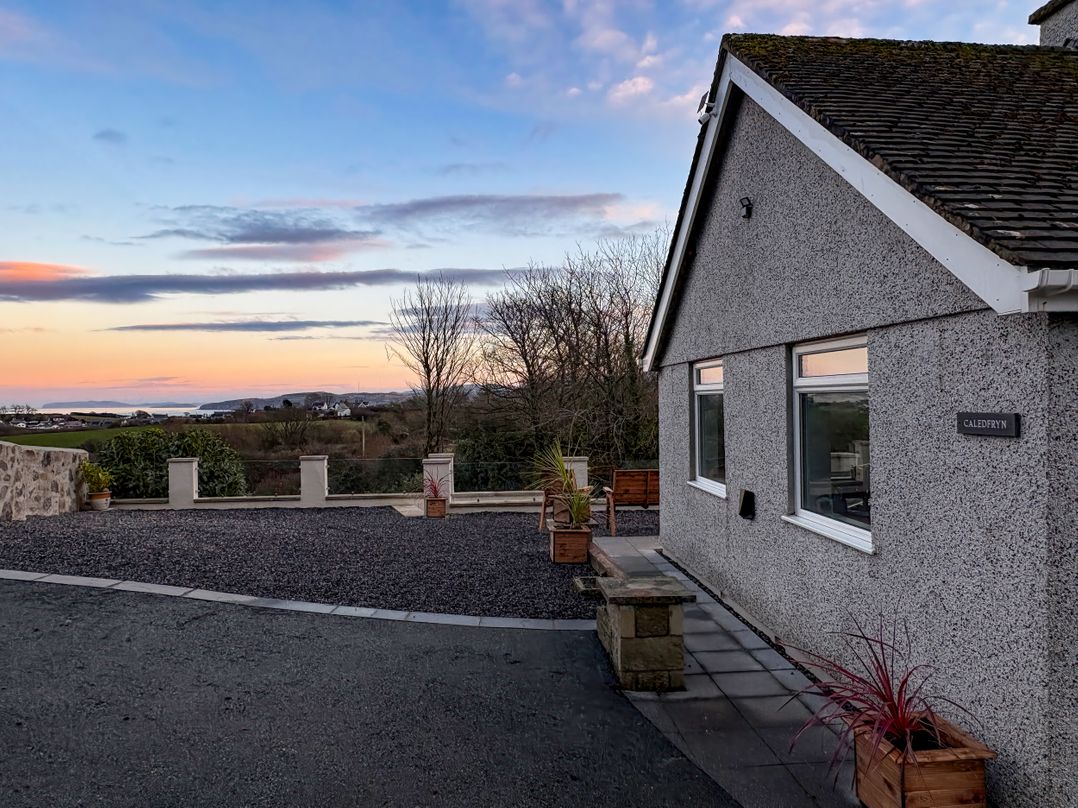 Caledfryn