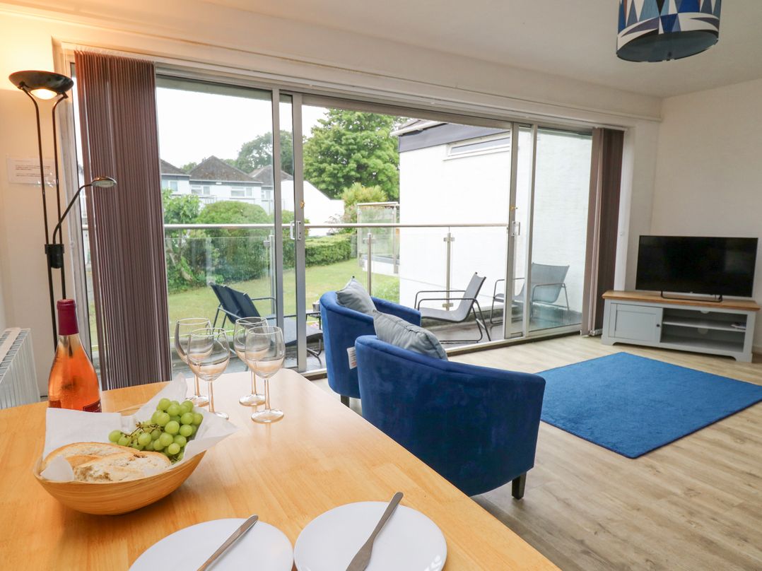 28 Coedrath Park, Saundersfoot - Sleeps 4 guests
