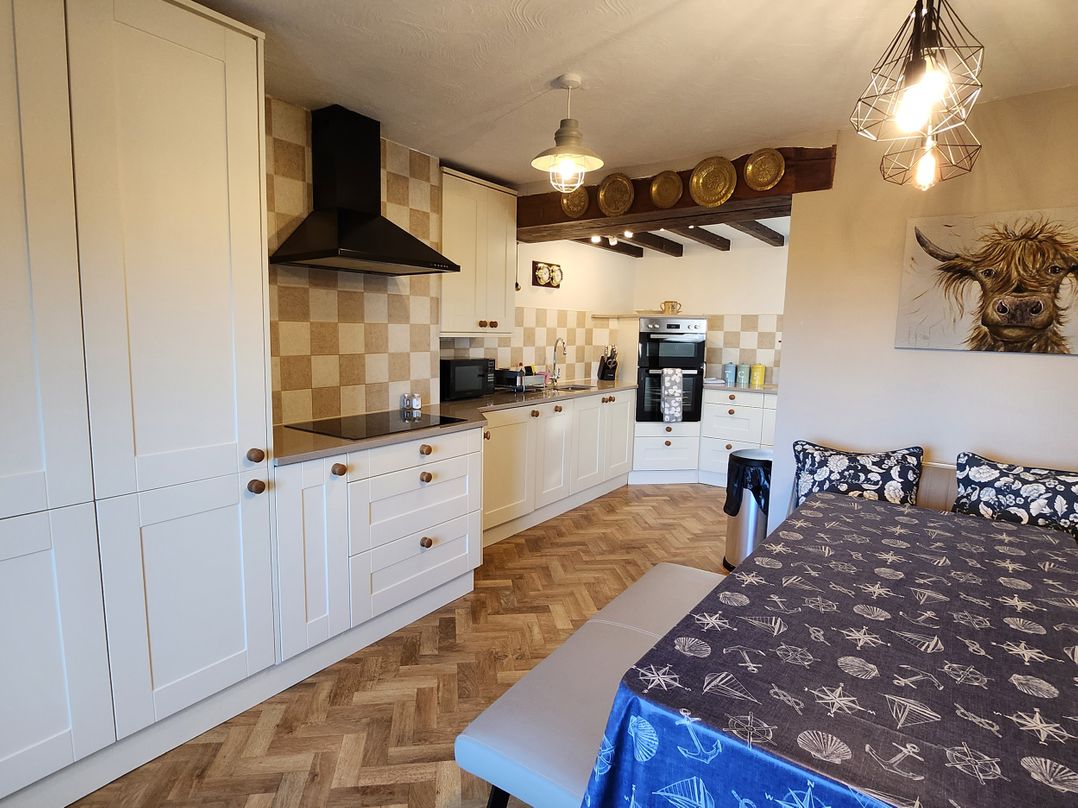 3 Penllan Cottages