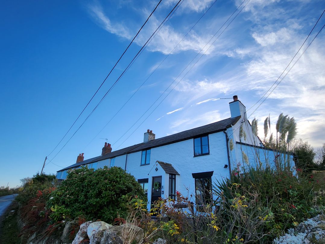 3 Penllan Cottages