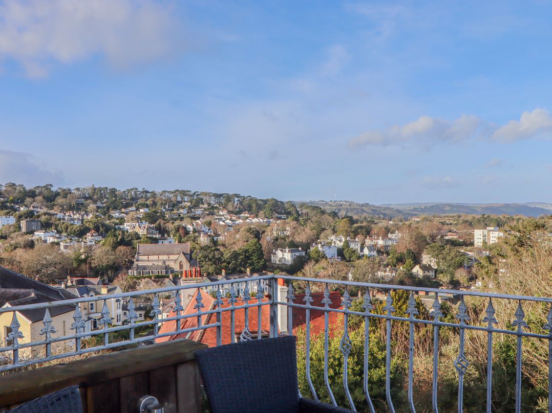 Flat 3 Channel View