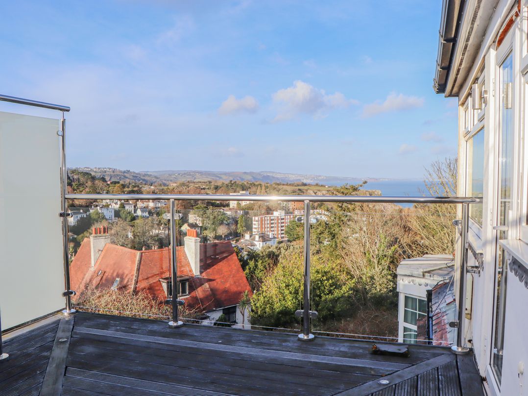 Flat 3 Channel View