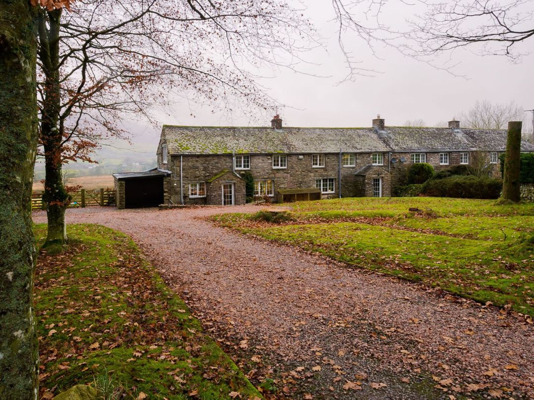 Flaska House