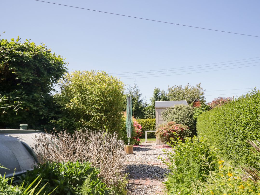 Pow-Wow Shore Cottage