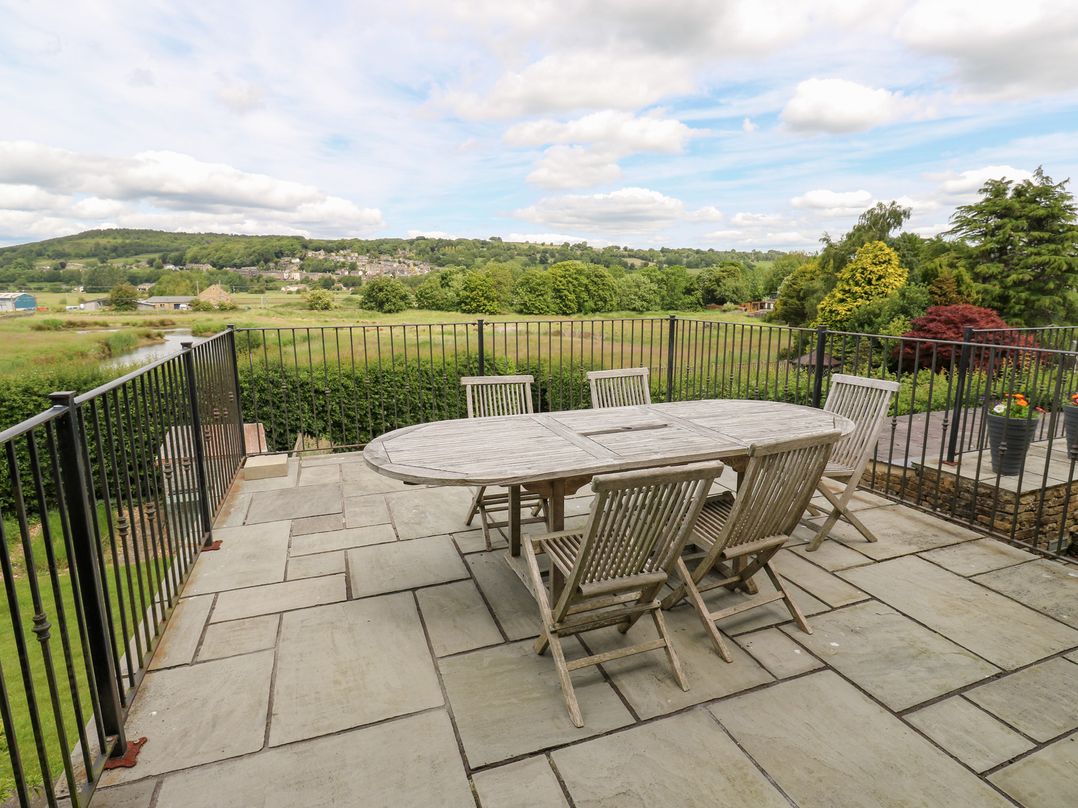 Farnhill View