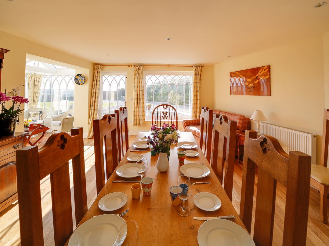Porthcothan House