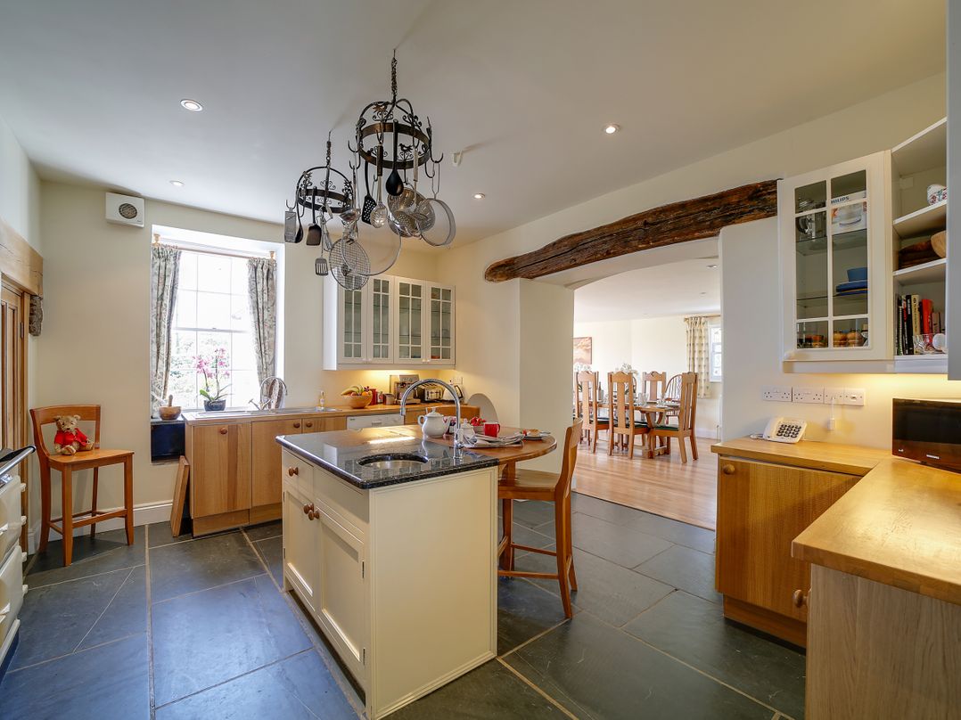 Porthcothan House