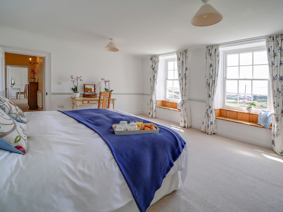 Porthcothan House