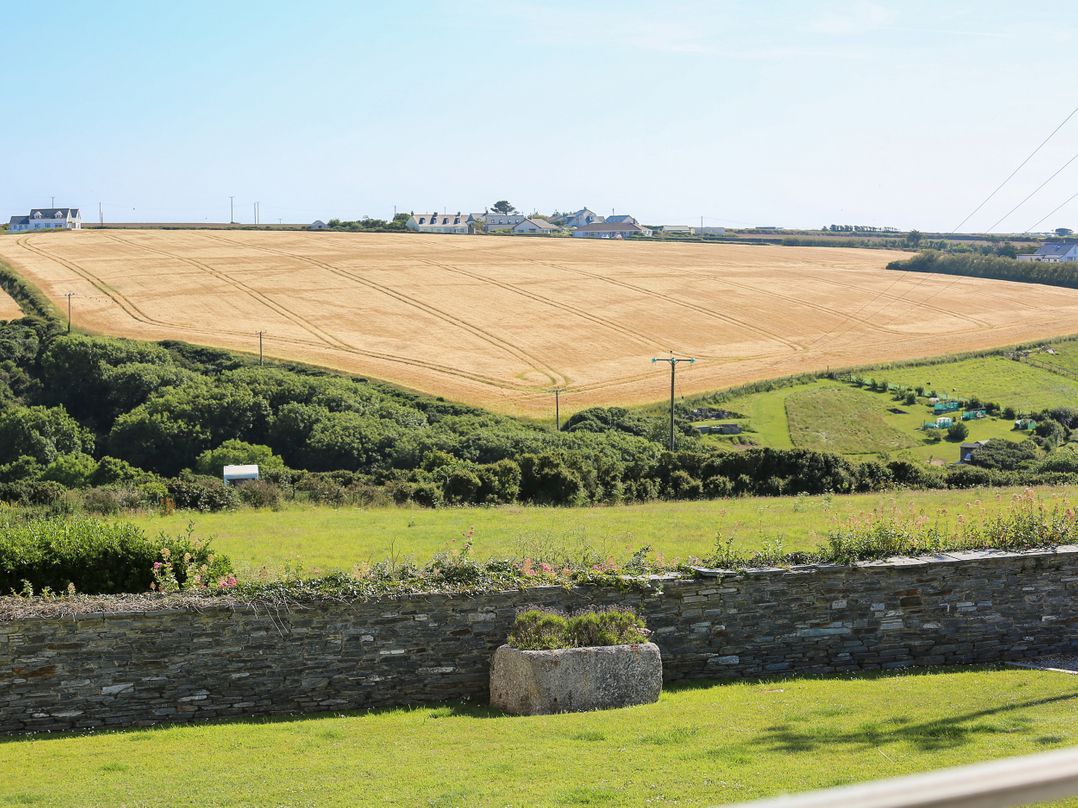 Porthcothan House