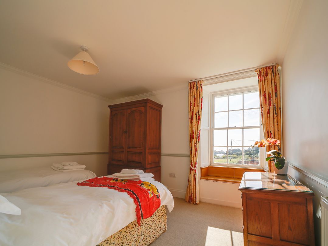 Porthcothan House