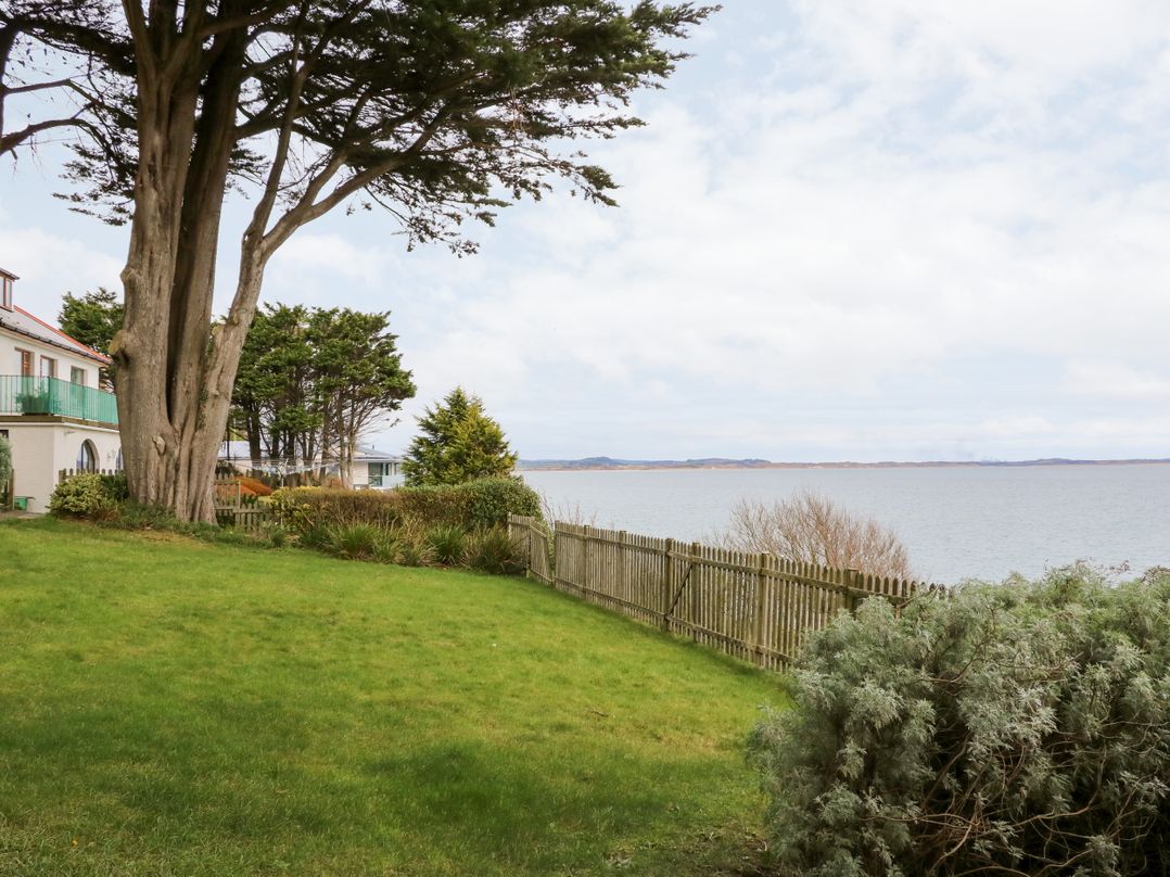 Rocklea Seaside Cottage