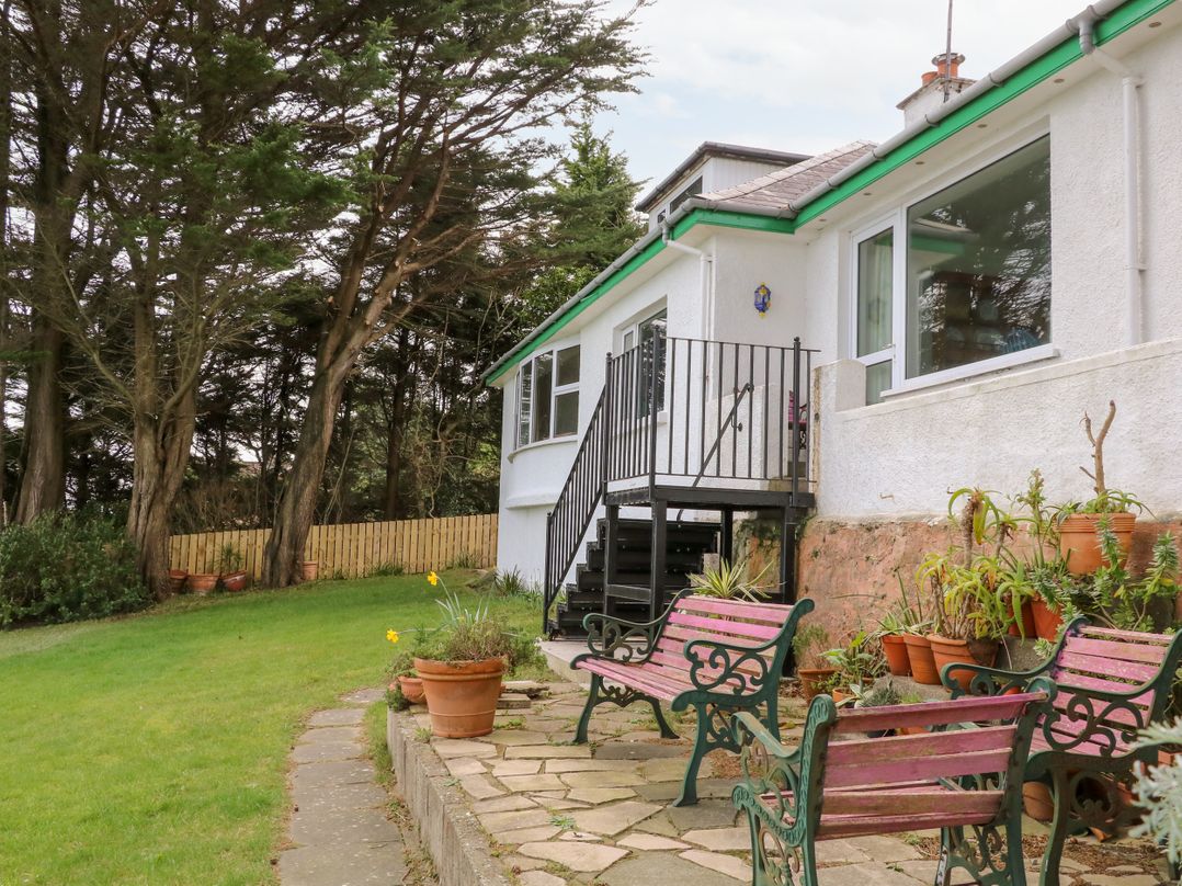 Rocklea Seaside Cottage