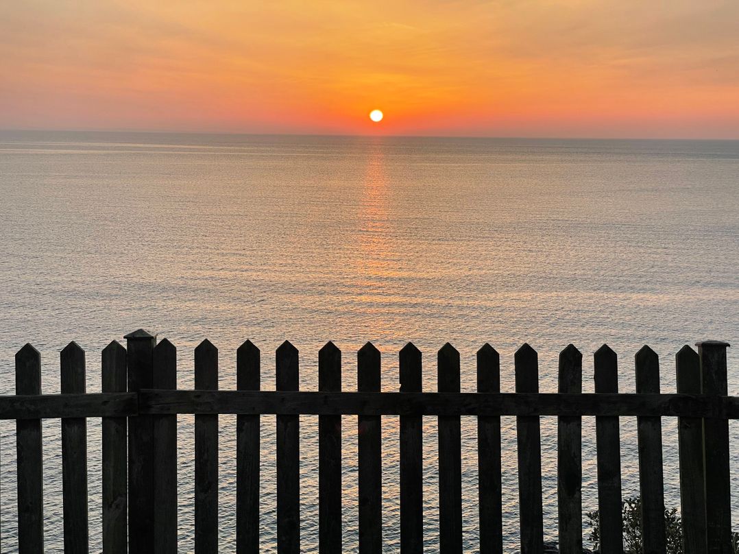 Rocklea Seaside Cottage