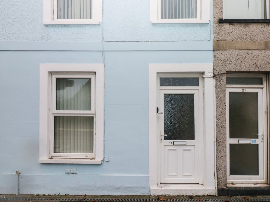 19 Great North Road