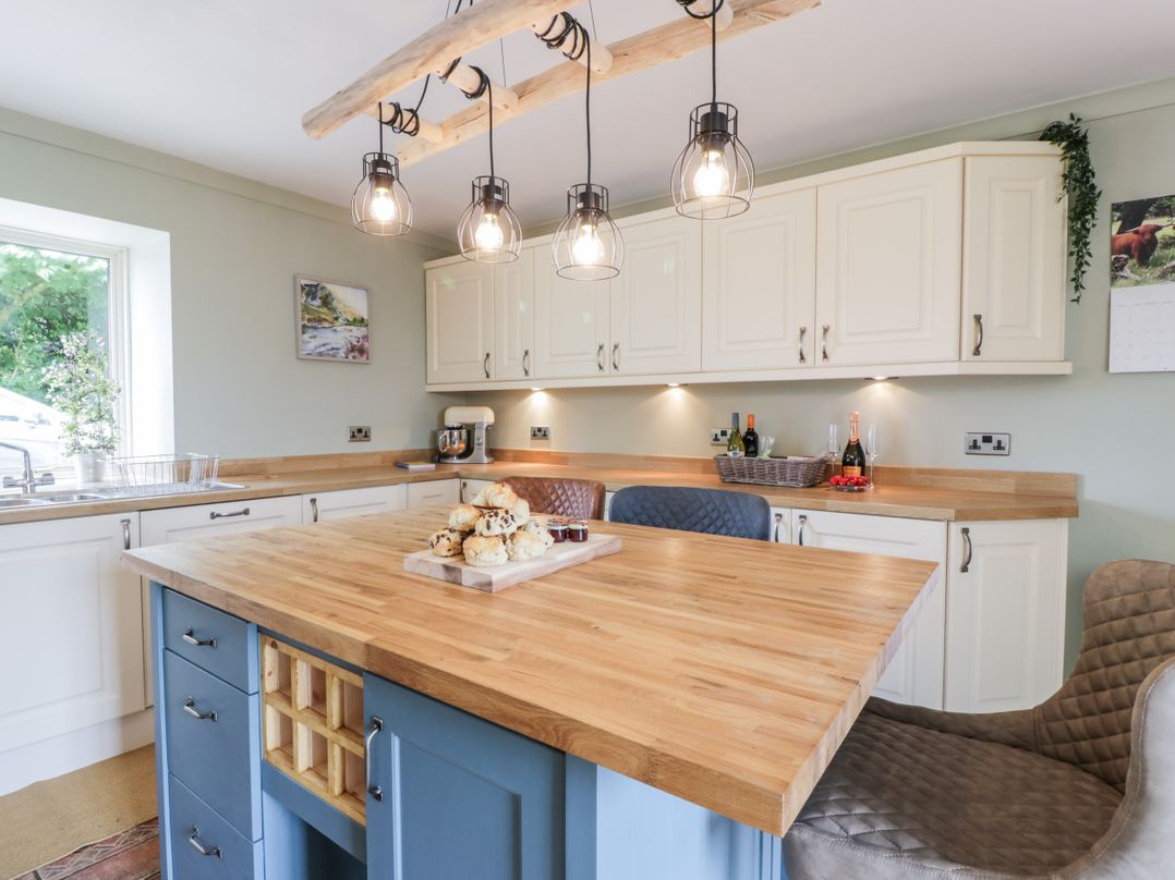 Shieldhill Farm House