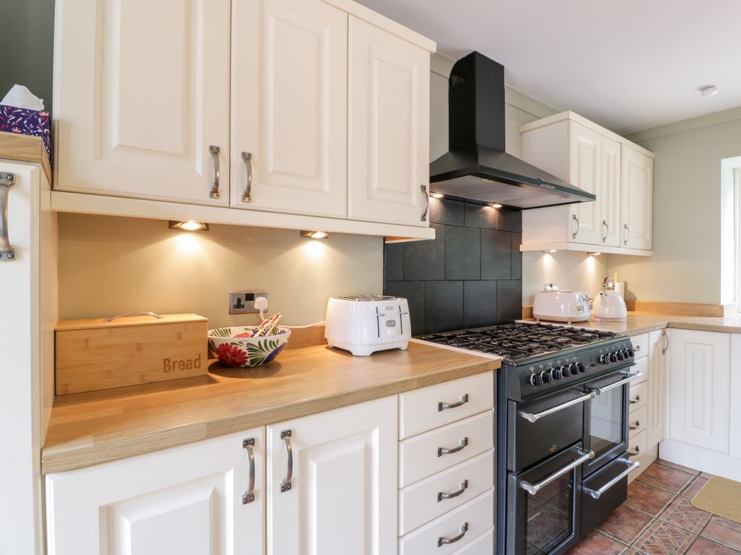 Shieldhill Farm House