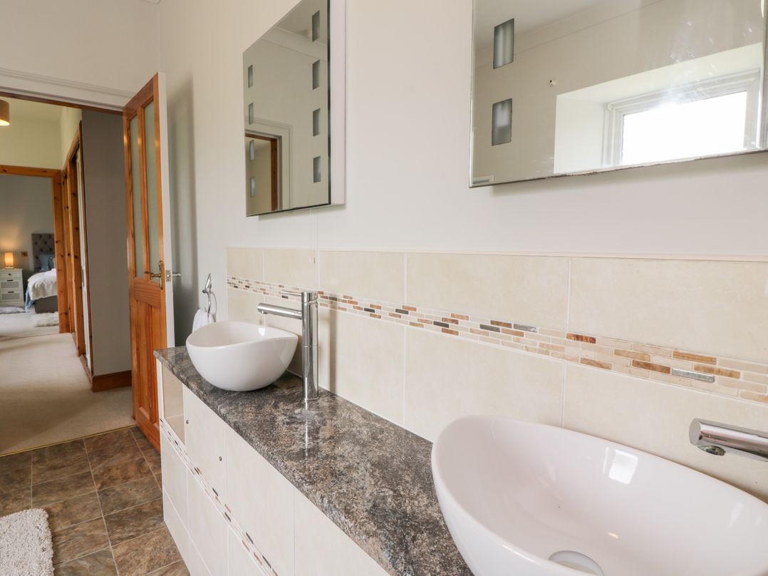 Shieldhill Farm House