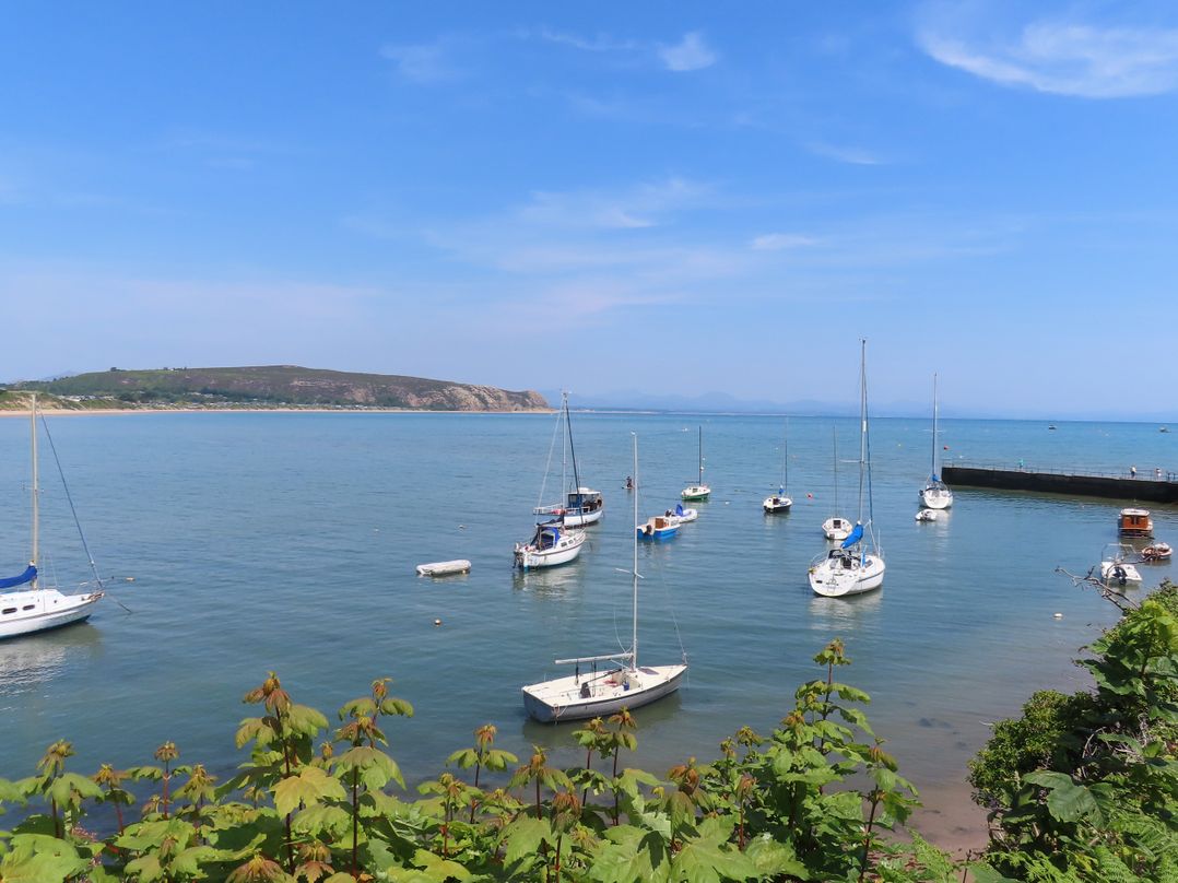 6 Boat Yard