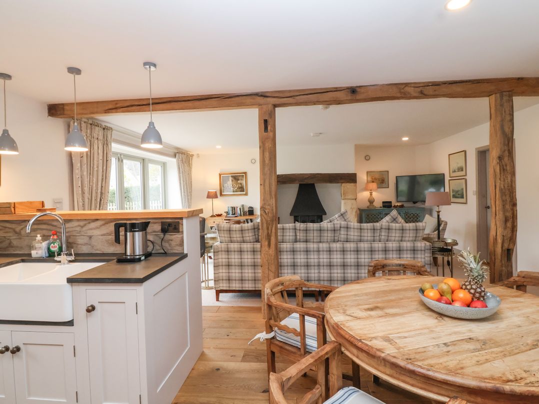 Stow Cottage Barn