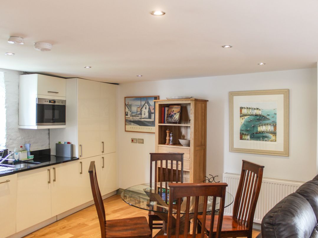 6 The Sail Loft