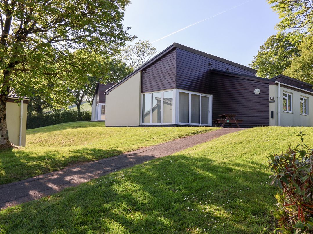 Harcombe House Bungalow 2
