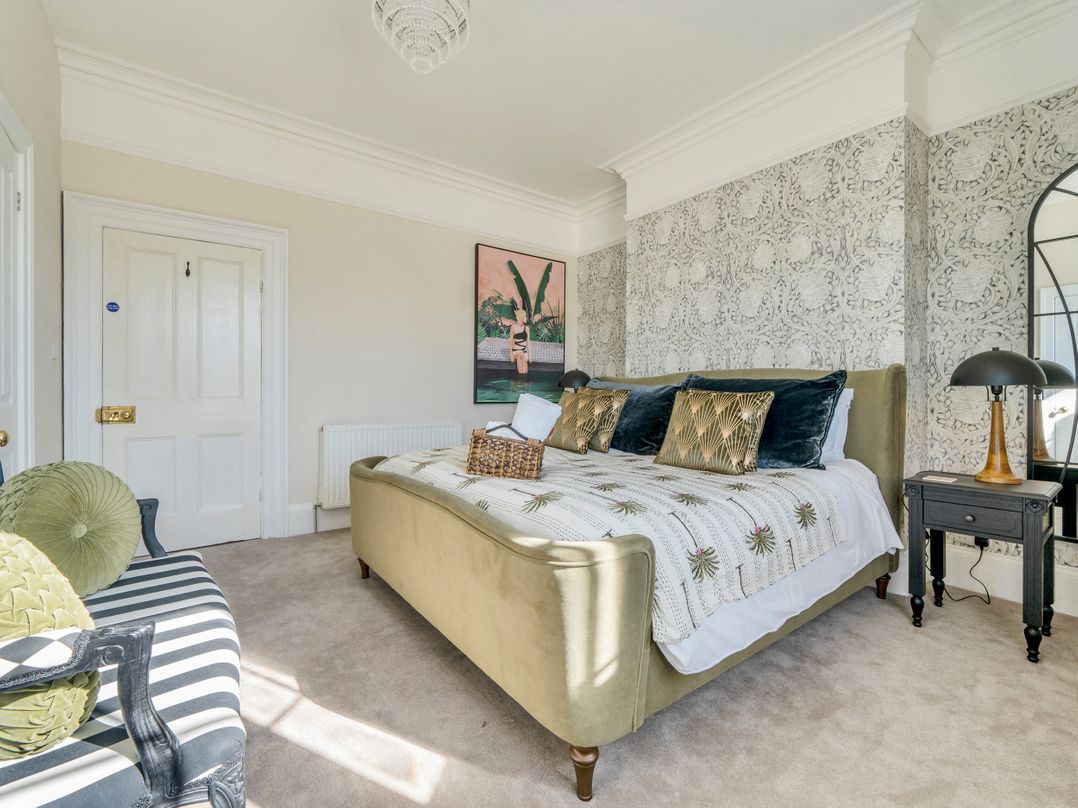 Regatta House