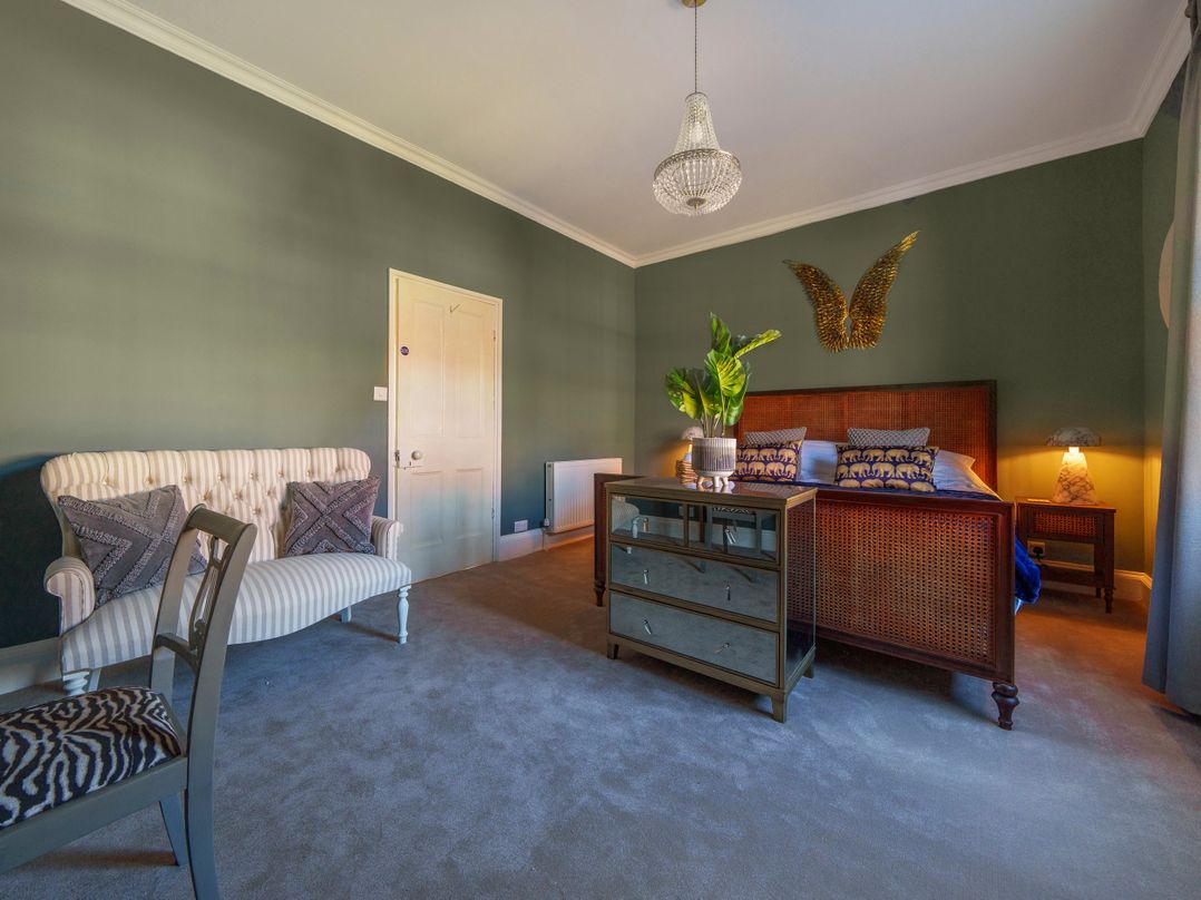 Regatta House