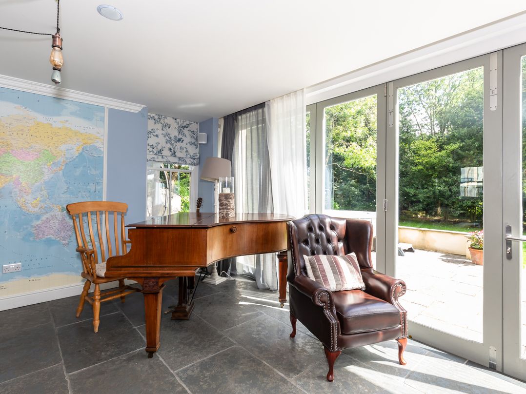 Vallis Oak Villa