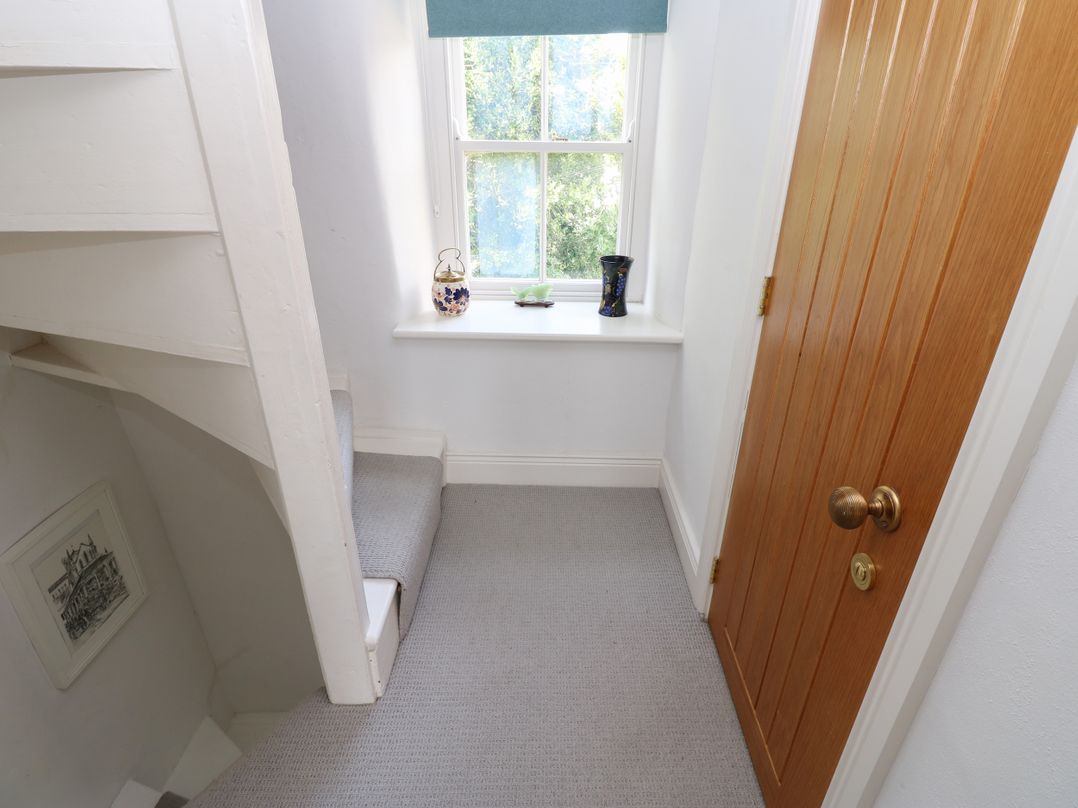 Cross View Cottage