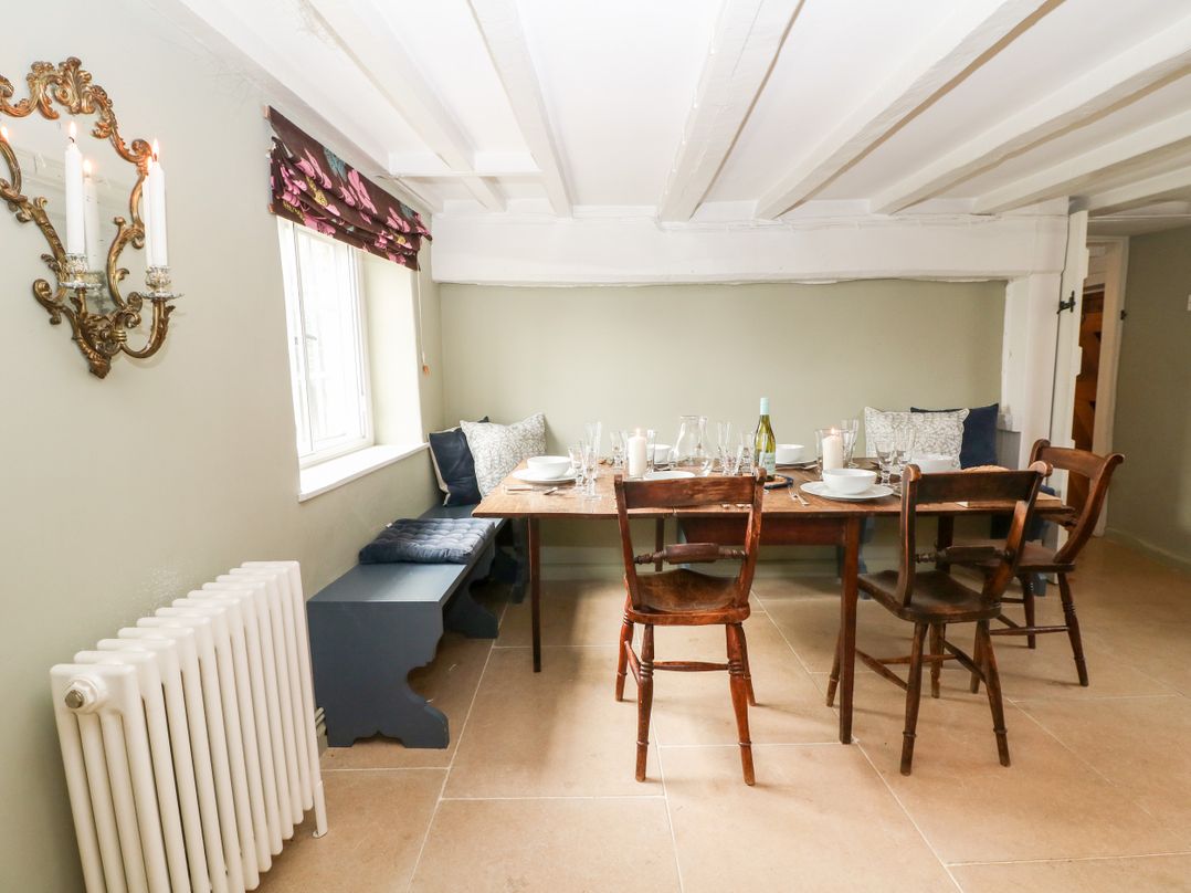 Holly Cottage