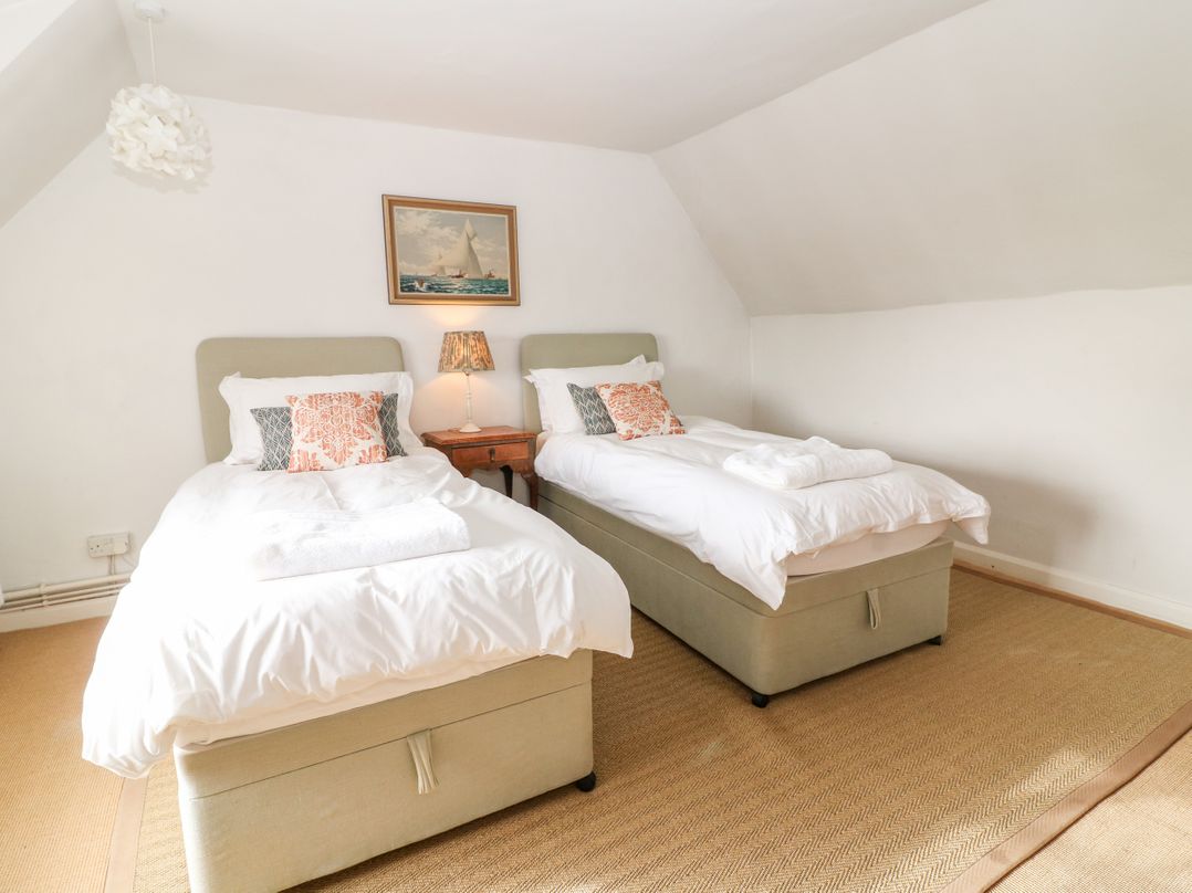 Holly Cottage
