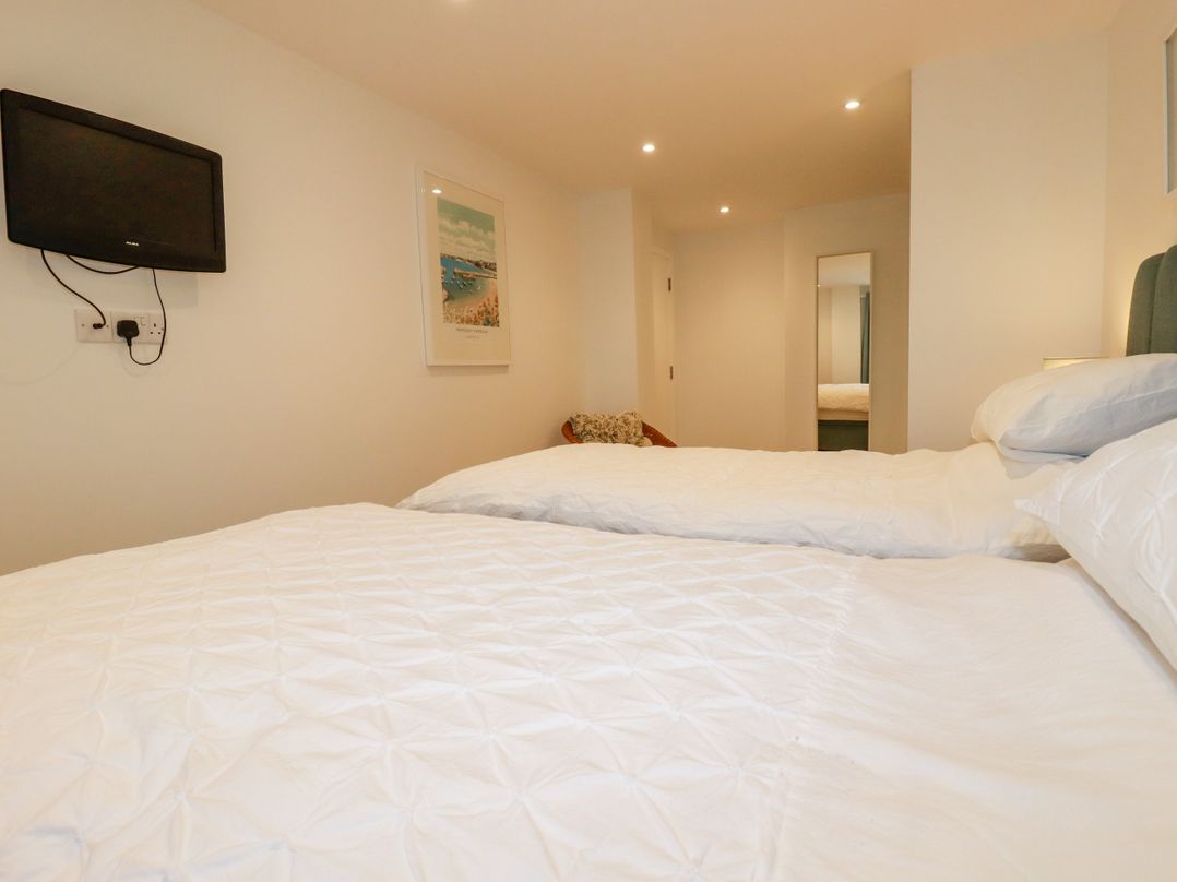Fistral Retreat
