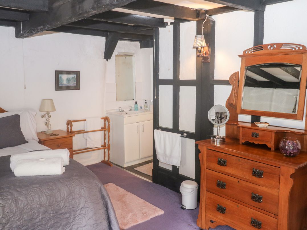 Lilac Cottage
