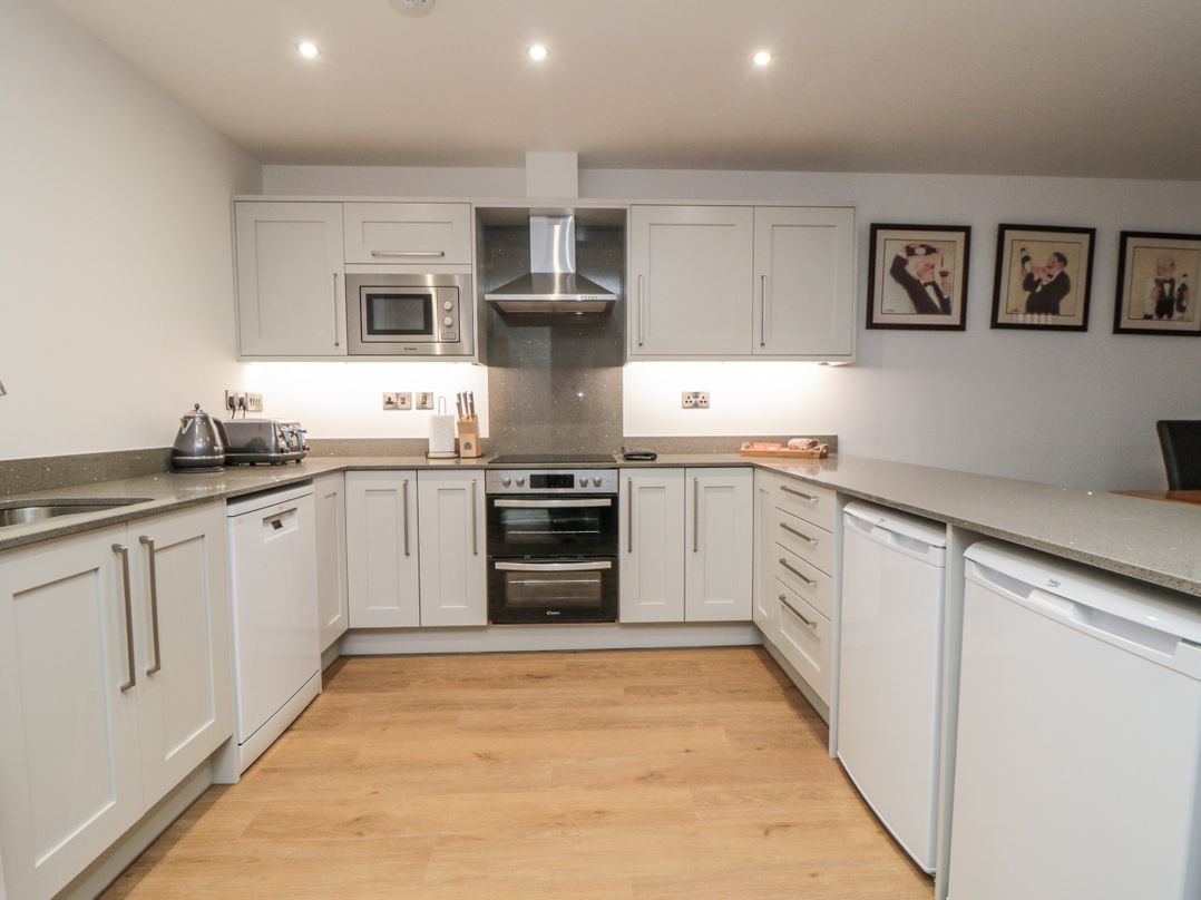 Apartment 1, 19 Cleveland Terrace