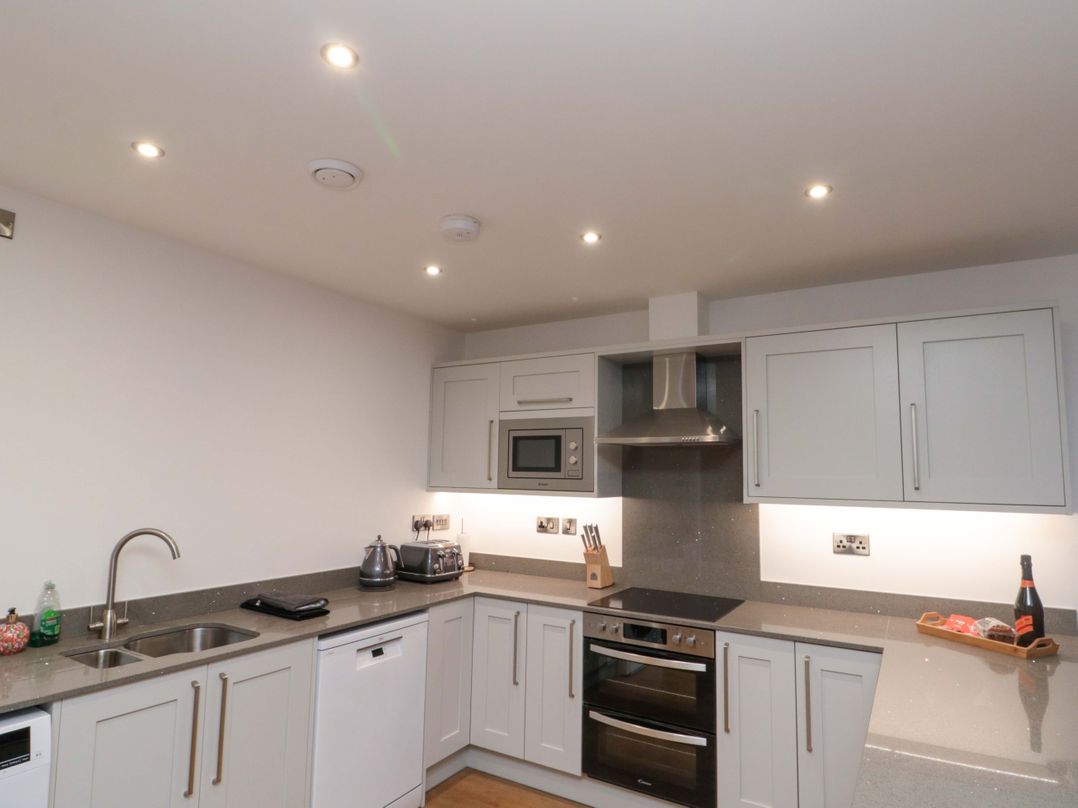 Apartment 1, 19 Cleveland Terrace