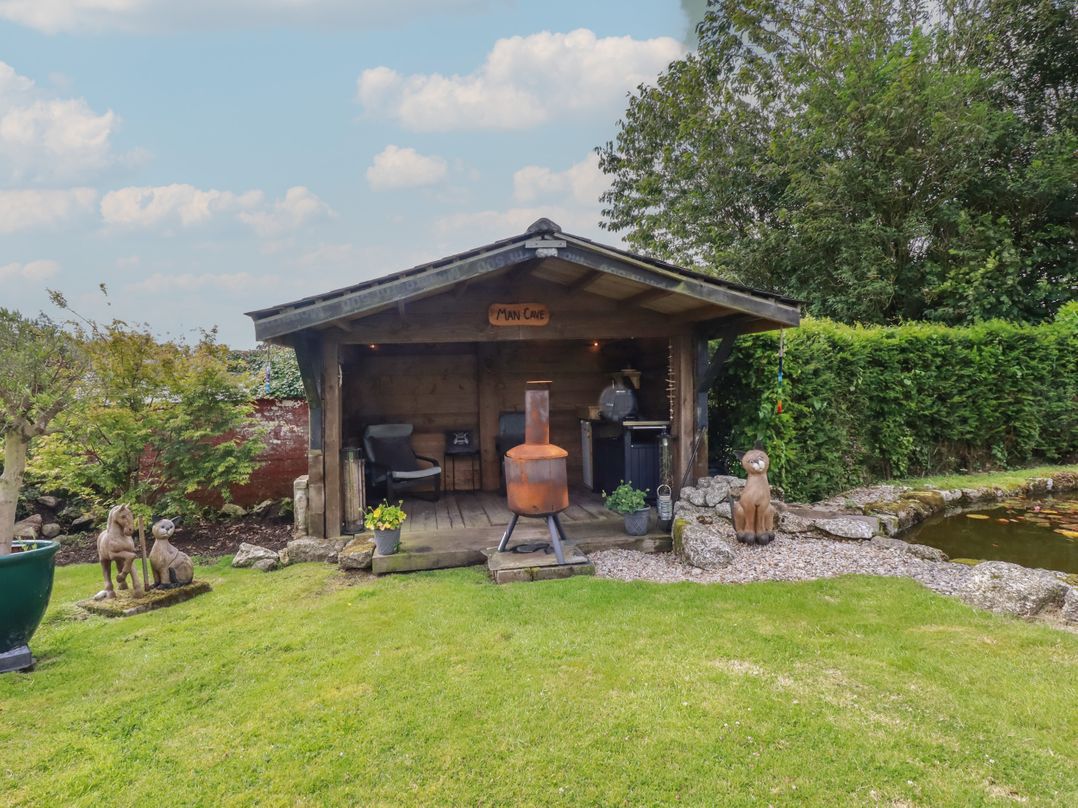 Bumblebee Cottage