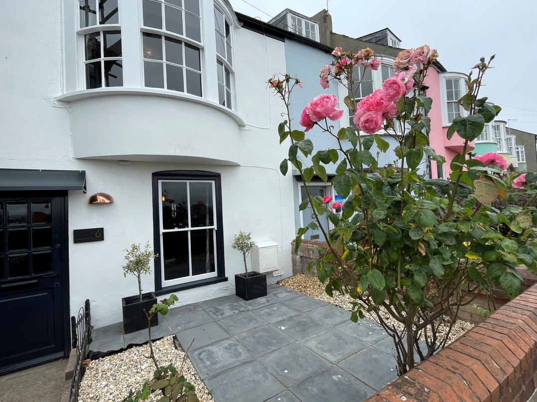 6 The Terrace