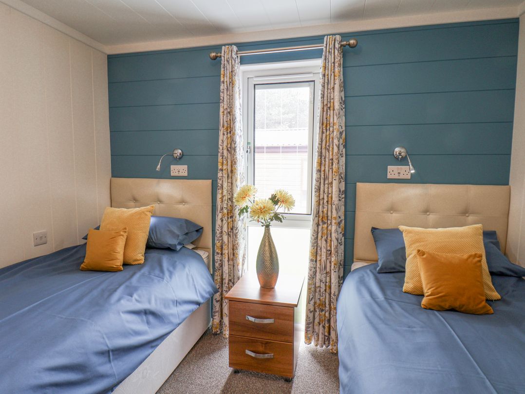 Hideaway Lodge