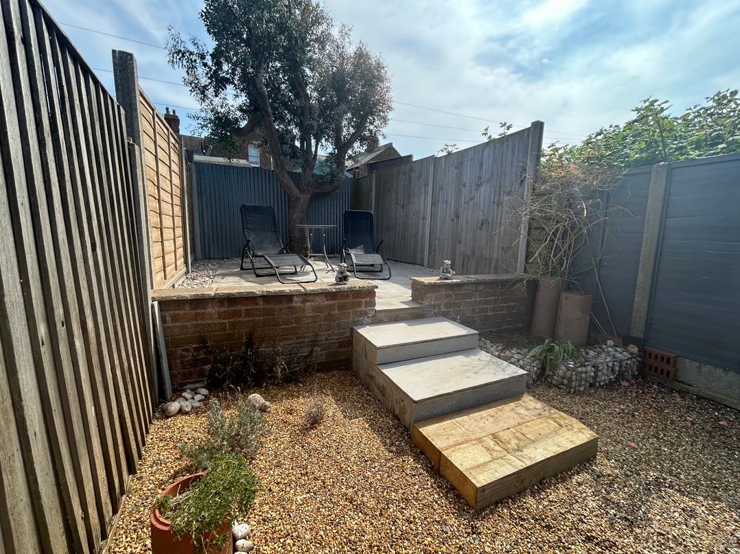 57 Southend Road