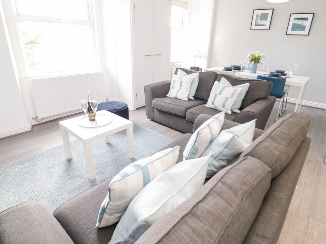 Apartment 6