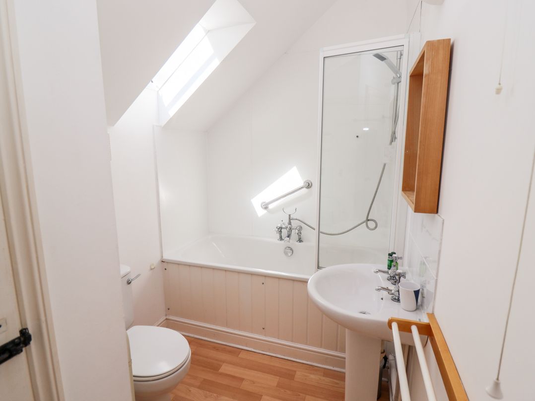 Kingfishers Cottage 6