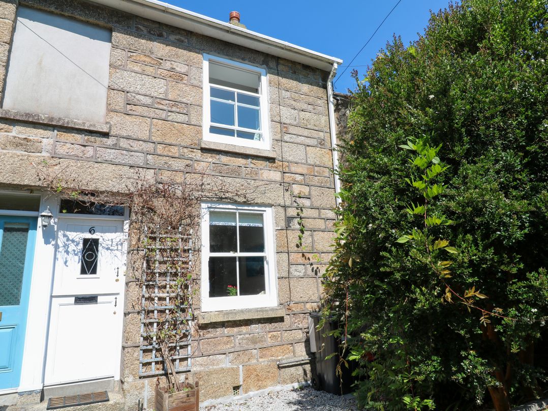 6 Bellair Road