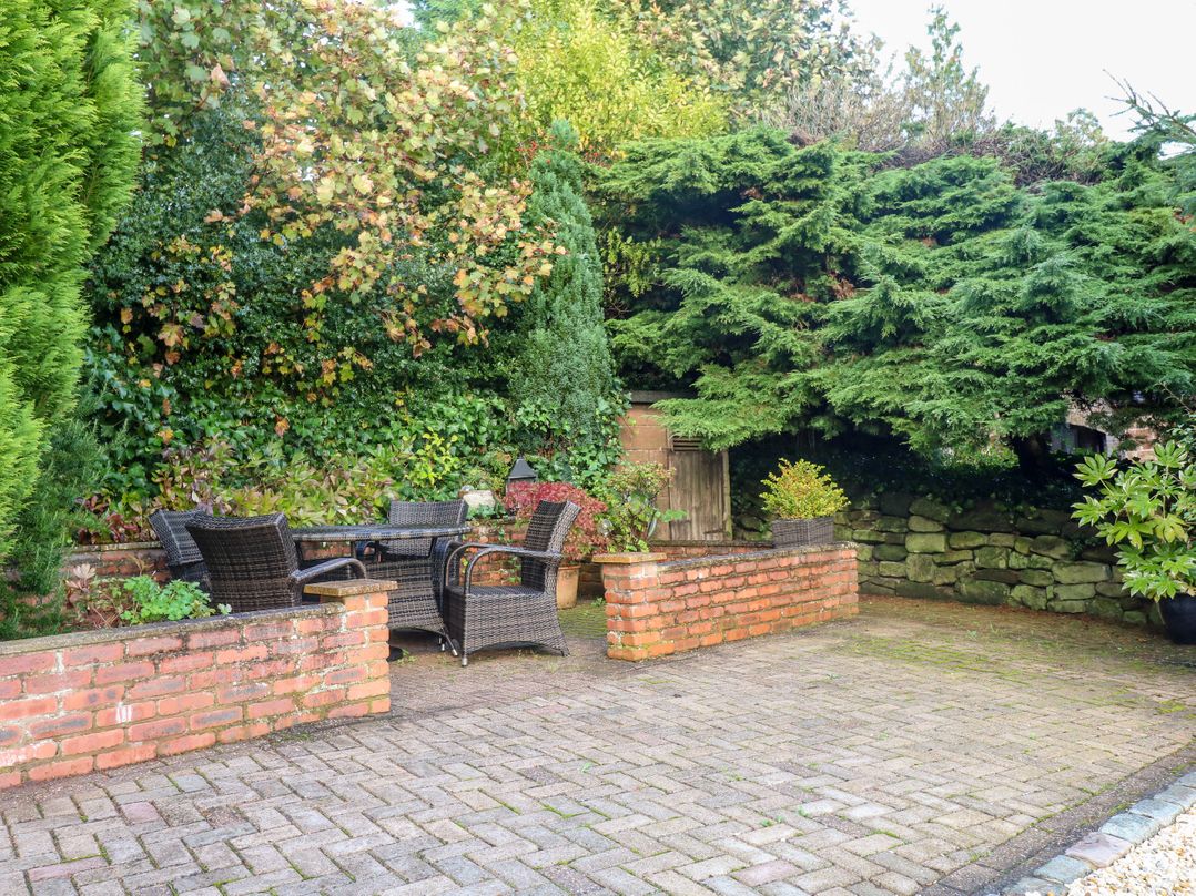 Farley Cottage II