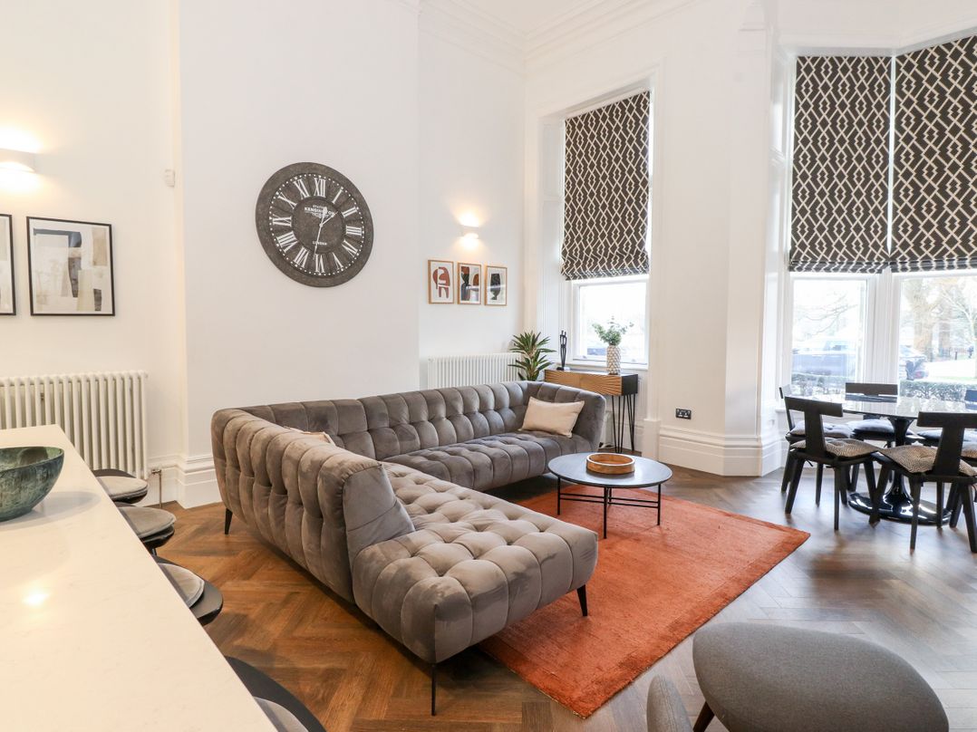 Rowley House at Stone Cross Mansion