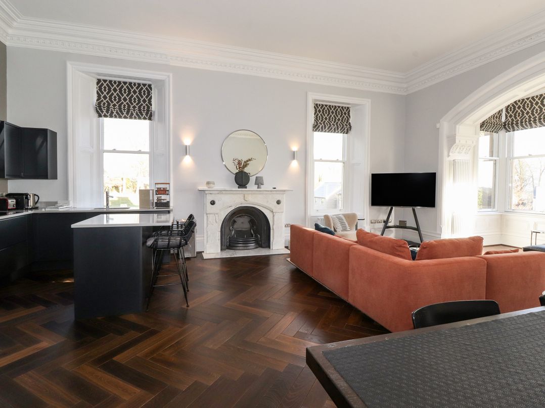 The Mary Maude Suite Stone Cross Mansion